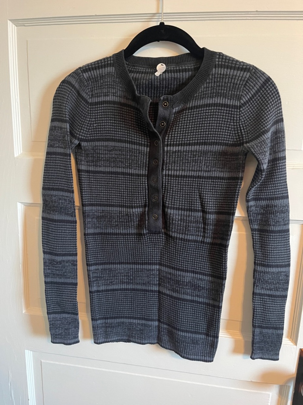Margret O’Leary ribbed snap front top